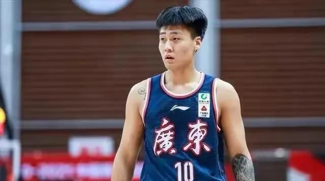 亚洲欧美在线精品一区二区